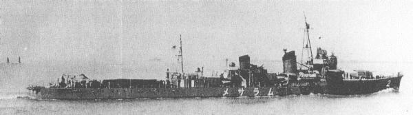 Ce n'est pas le bruit de l'océan que vous entendez, c'est le silence des gens qui en ont rien à foutre de ce bateau