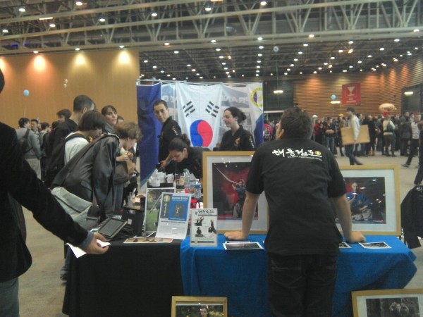 Tu montres cette photo sur 2ch, ils vont encore péter un cable <3