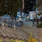 Le fameux brumisateur géant du premier jour est toujours là à brumisater