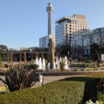 Plan plus large de la déesse de l'eau