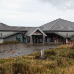 Le modeste centre des visiteurs