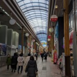 Nouvelle ville, nouvelle rue commerçante - un peu plus vivante qu'ailleurs