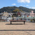 Banc avec vu sur la cathérale Urakami reconstruite