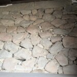 Pierres toujours d'époque pour le portail du château (qui n'a pas été reconstruit)