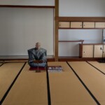 Le lord est tout seul dans sa chambre, et il a même pas de télé avec Youtube pour mater des vtubeuses