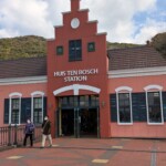 La gare elle aussi se prête au jeu