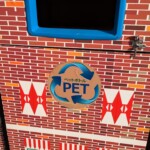 Si vous amenez votre animal domestique vous pouvez le laisser là dedans du coup