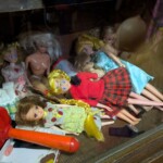 Une armée de poupées