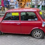 Une Mini aux pneus bien dégonflés