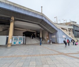 J'avais pris en photo cette entrée de la gare d'Ueno car j'étais certain de l'avoir vu dans un jeu vidéo genre Persona 3 mais... non ?
