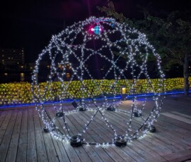 J'aime bien la ptite boule disco