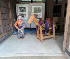 Ptit cheval en bois