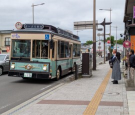Le loop bus, service touristique qui fait le tour des espaces touristiques de la ville