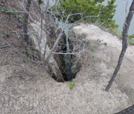 Petite crevasse un peu traître - faut vraiment être attentif !