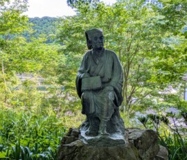 Statue du poète Matsuo Basho