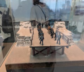Ptite maquette de soldats rentrant pour botter des culs d'anti-empereur