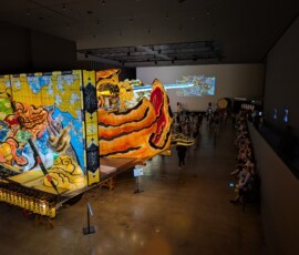 Une idée de la grandeur du hall et des chars