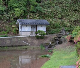 Encore de très belles toilettes, vraiment un domaine dans lequel le Japon domine