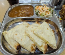 Naan et curry 🤤🤤...
