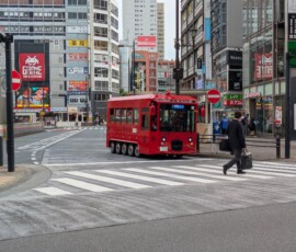 Rigolo petit bus à Ikebukuro