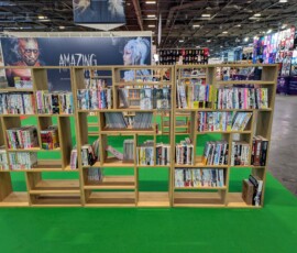 Le stand Manga Festival avait amené une grande collection de tomes de mangas à lire - il en restait pas mal le dimanche, ils ont réussis à pas tout se faire voler 🙏 (même si je pense que des tomes en full japonais ça n'intéresse ptet pas le quidam.)