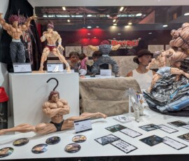 J'ai pas forcément fait l'expo Baki parce que c'est vraiment une série que je trouve visuellement repoussante mais en tout cas j'ai vu le cintre du mec super fort donc je peux mourir tranquille