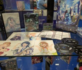 ... et Miku aussi (le dimanche la moitié du stand était en rupture)
